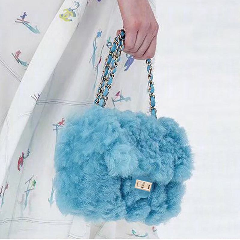 wind chain fur bag