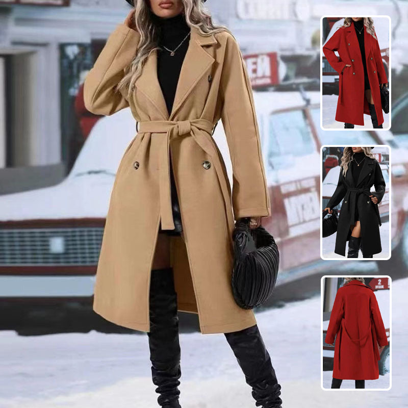 Trenchcoat with belt